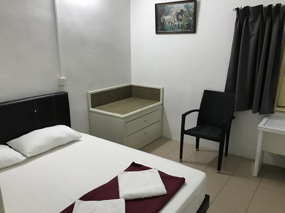 Rasa Motel Batu Ferringhi Extérieur photo