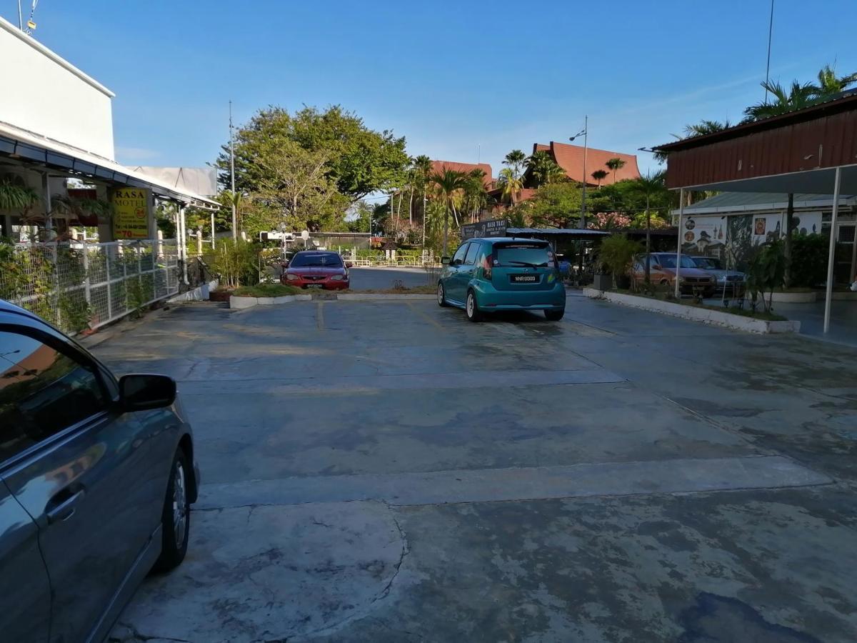 Rasa Motel Batu Ferringhi Extérieur photo